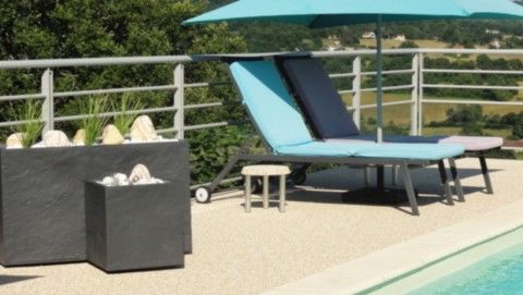 L'Enaurada gite à Figeac:La piscine de l'Enaurada