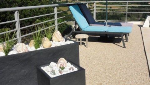 L'Enaurada gite à Figeac:La piscine de l'Enaurada